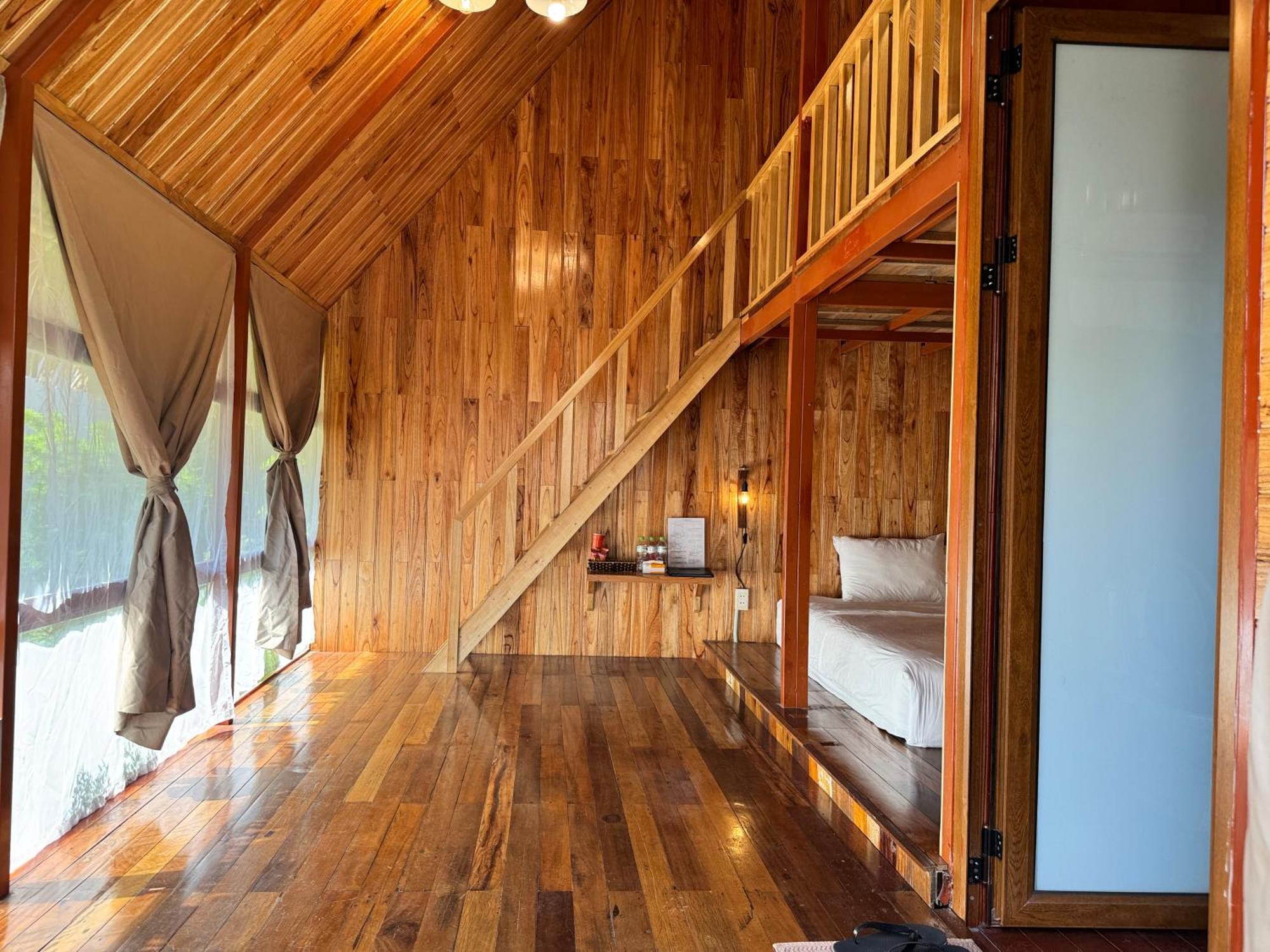 Joystay Lodge Hien Hao